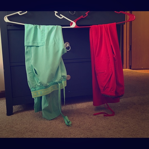 LIKE NEW! Scrub Bottoms - Picture 1 of 6